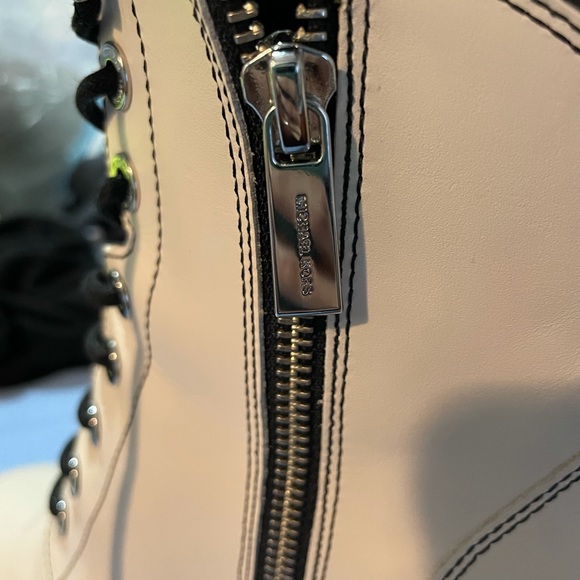 Michael Kors heel boots - Picture 7 of 9